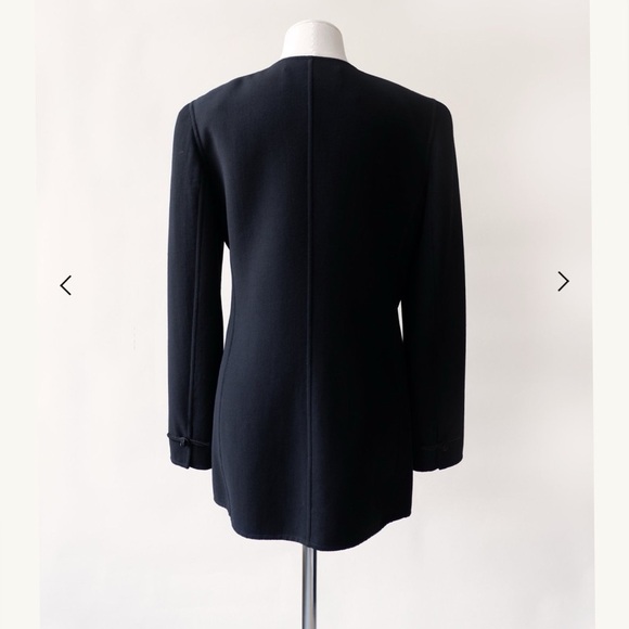 Vintage Oscar de la Renta Oriental Wool Jacket Size
6 $3290 - Picture 4 of 6